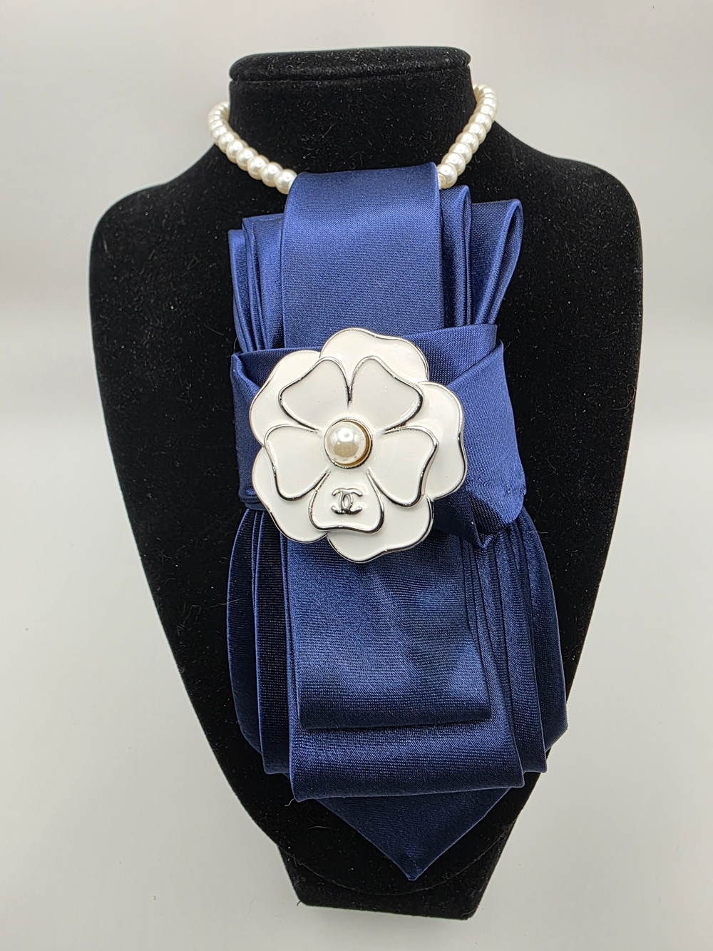 Tie Necklace | Navy Satin